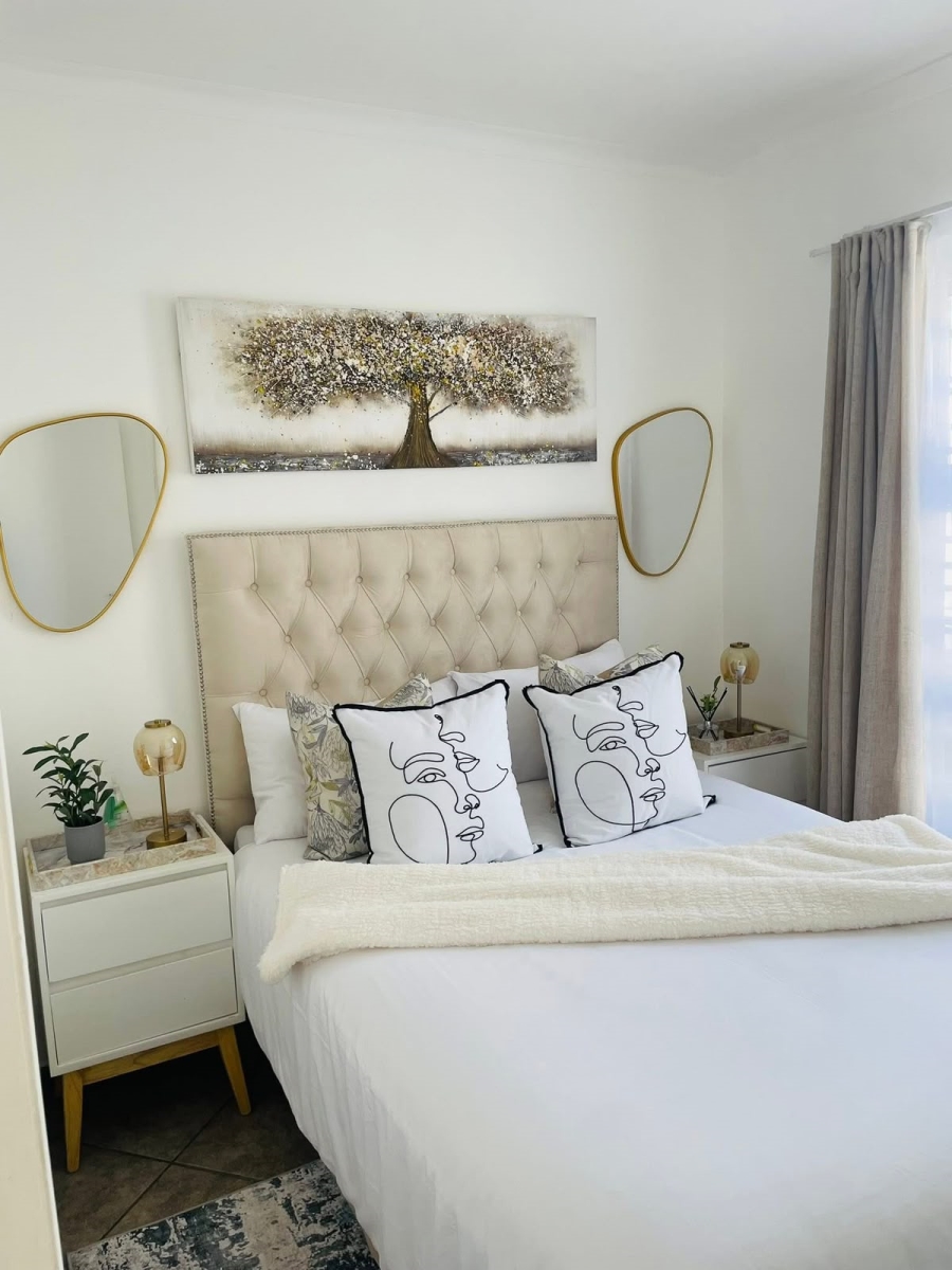 To Let 2 Bedroom Property for Rent in The Connifers Western Cape
